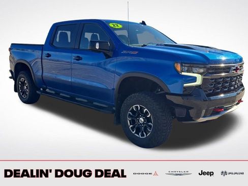 Used 2022 Chevrolet Silverado 1500 ZR2 w/ Technology Package image 8