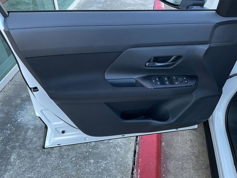 New 2026 Nissan Kicks S image 12