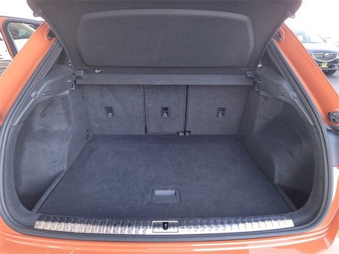 Used 2024 Audi Q3 2.0T Premium image 19