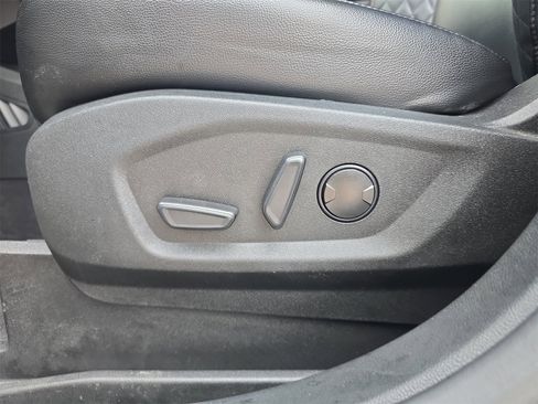 Certified 2023 Ford Edge Titanium image 15