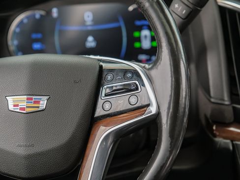 Used 2017 Cadillac Escalade ESV Luxury image 20