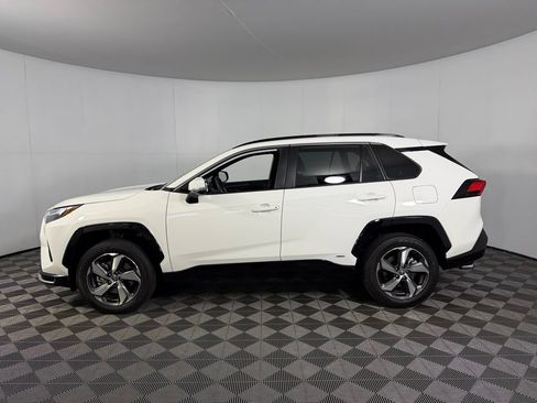 Used 2025 Toyota RAV4 SE AWD/4WD image 11