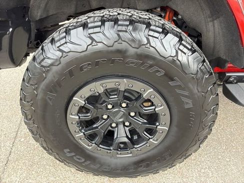 Used 2024 Ford Bronco Raptor AWD/4WD image 16