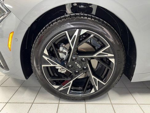 Used 2025 Kia K5 GT-Line w/ GT-Line Premium Package image 12
