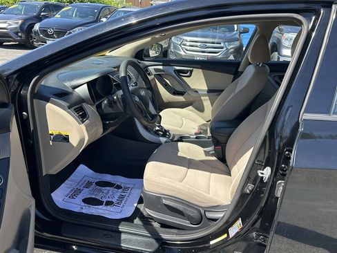 Used 2016 Hyundai Elantra SE FWD image 8