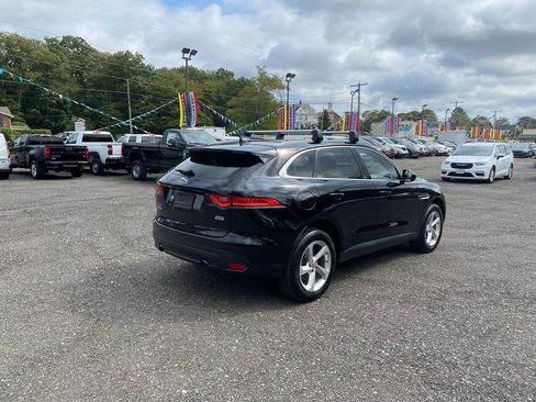 Used 2020 Jaguar F-PACE Premium image 5