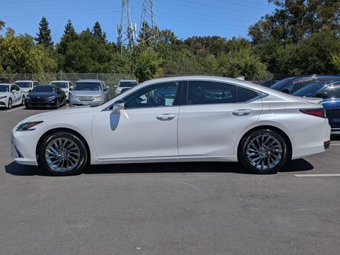 Used 2024 Lexus ES 300h w/ Accessory Package (Z2) FWD image 9