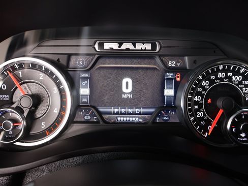Used 2023 RAM 2500 Big Horn w/ Level 2 Equipment Group AWD/4WD image 4