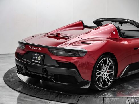 Used 2023 Maserati MC20 Spyder RWD image 25