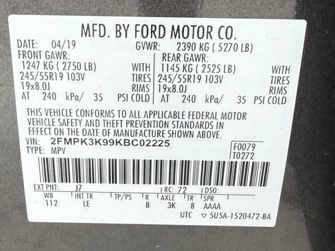 Used 2019 Ford Edge Titanium FWD image 34