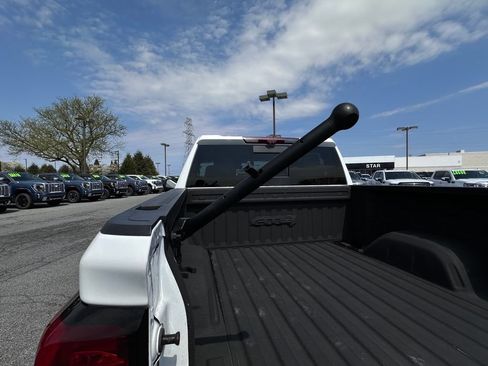 Used 2023 GMC Sierra 1500 AT4 w/ Technology Package AWD/4WD image 46