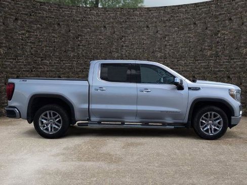 Used 2021 GMC Sierra 1500 SLT w/ SLT Premium Plus Package AWD/4WD image 3