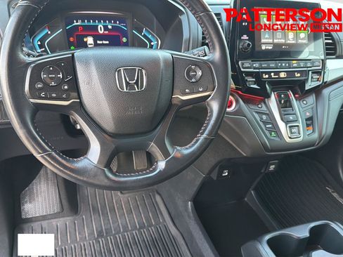 Used 2023 Honda Odyssey Sport image 15