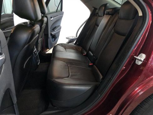 Used 2017 Chrysler 300 Limited image 17