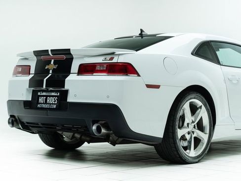 Used 2014 Chevrolet Camaro SS image 13