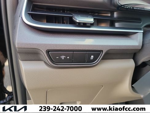 New 2026 Kia Carnival EX FWD image 24