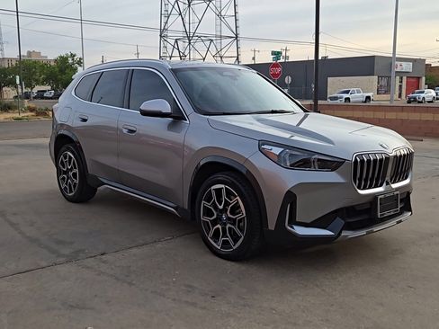 Used 2023 BMW X1 xDrive28i w/ Premium Package image 2