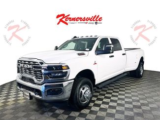 New 2026 RAM 3500 Tradesman video 3