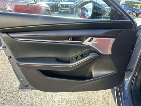 Used 2023 MAZDA MAZDA3 s image 26