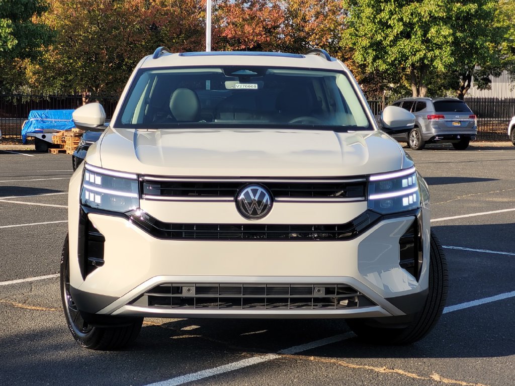 New 2027 Volkswagen Atlas SE AWD/4WD image 2