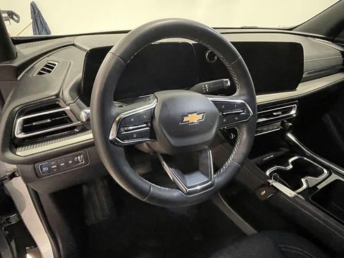 Used 2025 Chevrolet Traverse LT w/ LPO, Floor Liner Package AWD/4WD image 22