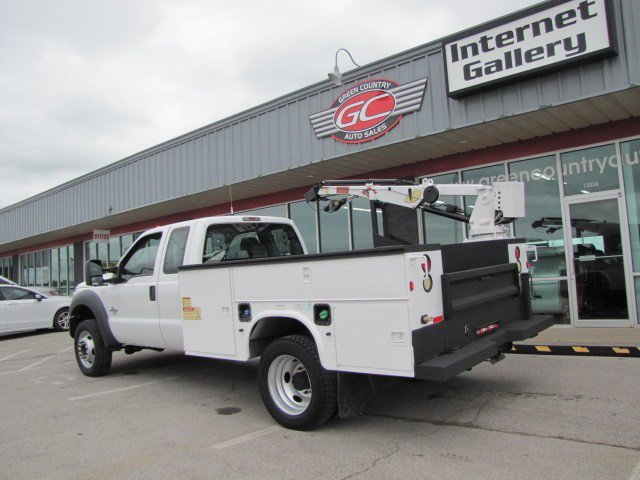 Used 2013 Ford F550 4x4 SuperCab Super Duty w/ Payload Upgrade Pkg image 5