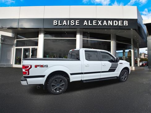 Used 2018 Ford F150 XLT w/ Equipment Group 302A Luxury image 4