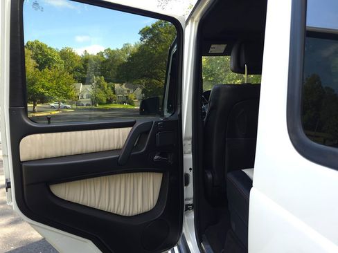 Used 2015 Mercedes-Benz G 550 SUV image 26