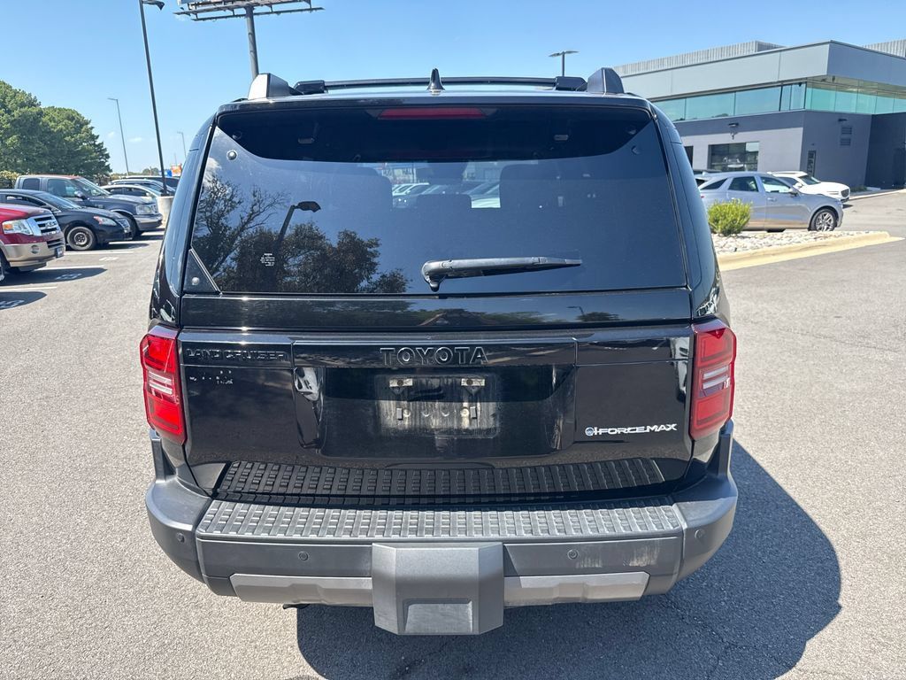 Used 2025 Toyota Land Cruiser w/ Premium Package AWD/4WD image 4