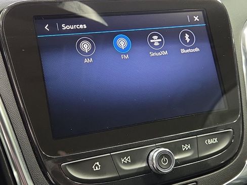 Used 2022 Chevrolet Equinox Premier AWD/4WD image 19
