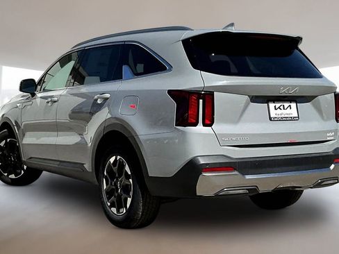 New 2026 Kia Sorento S w/ S Panoramic Sunroof Package FWD image 3