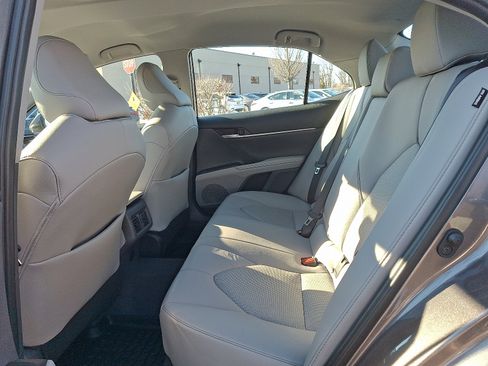 Used 2023 Toyota Camry XLE image 10