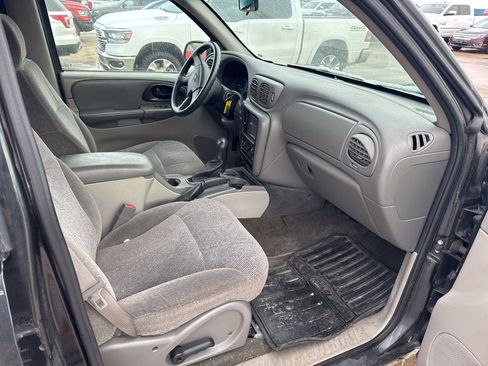 Used 2004 Chevrolet TrailBlazer LS w/ LS Preferred Equipment Group image 15