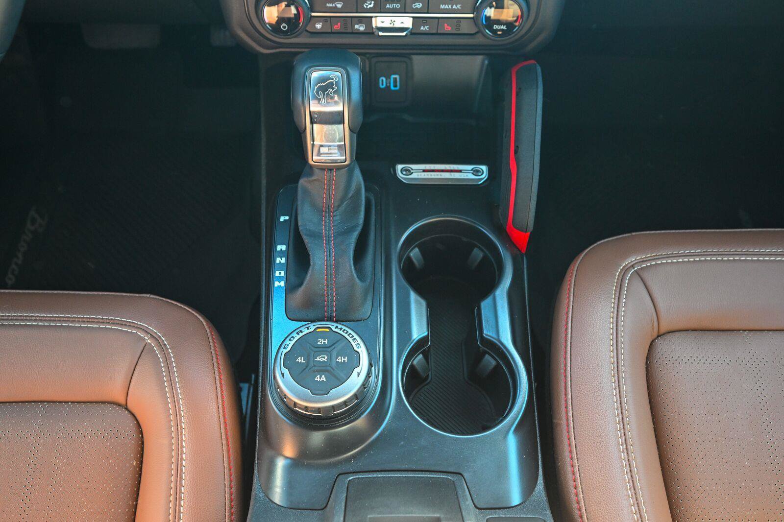Used 2024 Ford Bronco Heritage Edition AWD/4WD image 30
