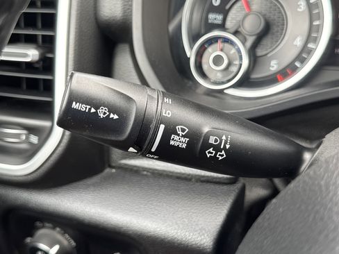 Used 2020 RAM 1500 Big Horn AWD/4WD image 17