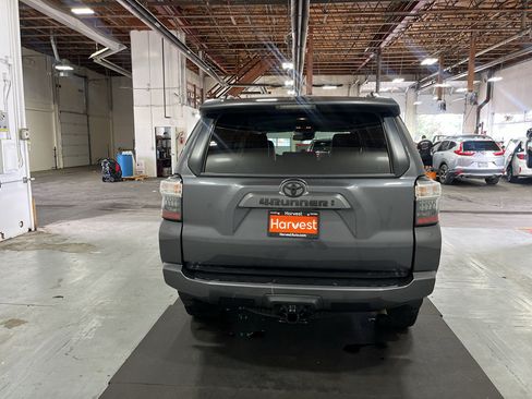 Used 2021 Toyota 4Runner SR5 Premium AWD/4WD image 8