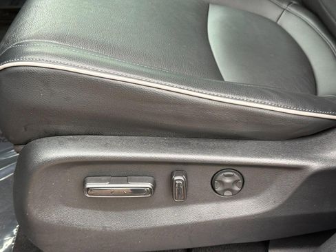 Used 2025 Honda Odyssey Touring image 21