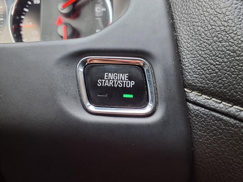 Used 2018 GMC Acadia Denali w/ Technology Package image 19