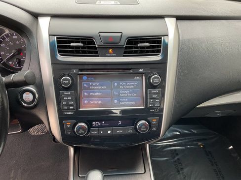 Used 2013 Nissan Altima 2.5 SL w/ Technology Pkg image 20