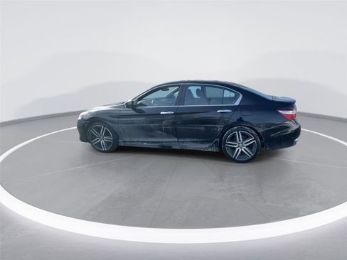 Used 2016 Honda Accord Sport image 9