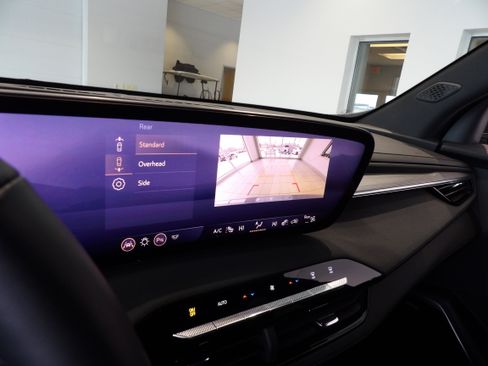 Used 2025 Buick Enclave Preferred image 14