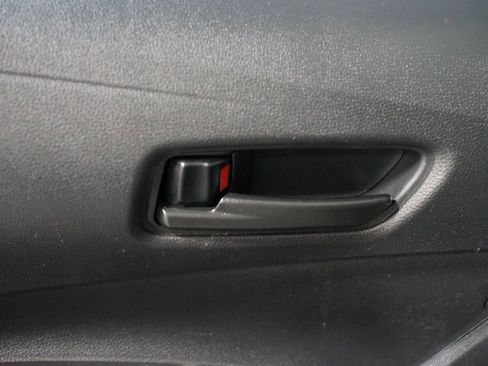 Used 2022 Toyota Corolla LE image 28