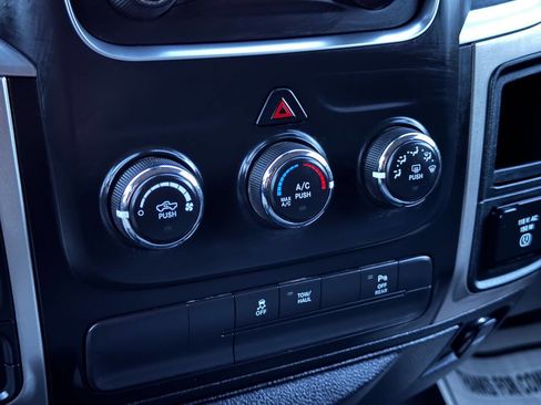 Used 2017 RAM 1500 Classic SLT image 20