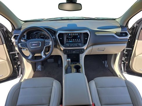Certified 2019 GMC Acadia Denali w/ Technology Package AWD/4WD image 9