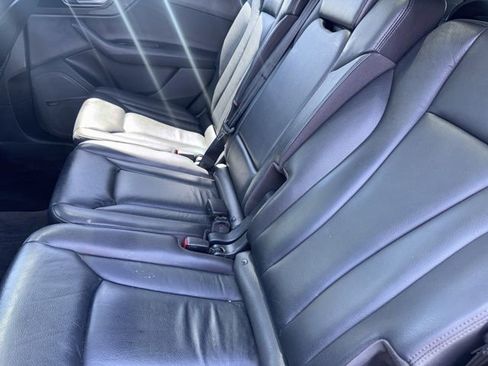 Used 2018 Audi Q7 3.0T Premium Plus w/ Premium Plus Package AWD/4WD image 6