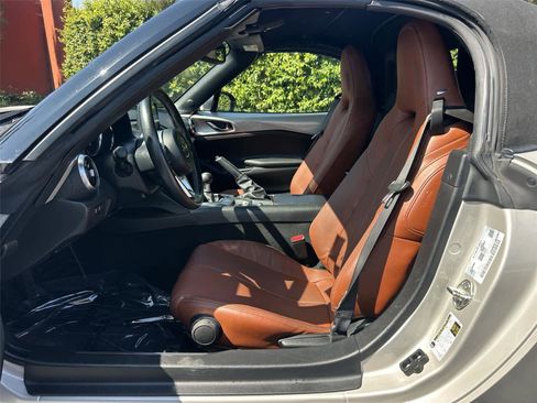 Used 2023 MAZDA MX-5 Miata Grand Touring image 11