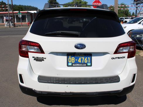 Used 2017 Subaru Outback 2.5i Limited AWD/4WD image 5