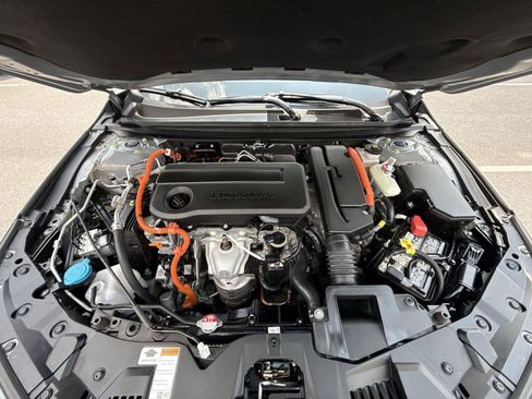 Used 2024 Honda Accord Touring image 38