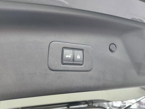Used 2023 Nissan Armada SL w/ Captain's Chairs Package AWD/4WD image 26