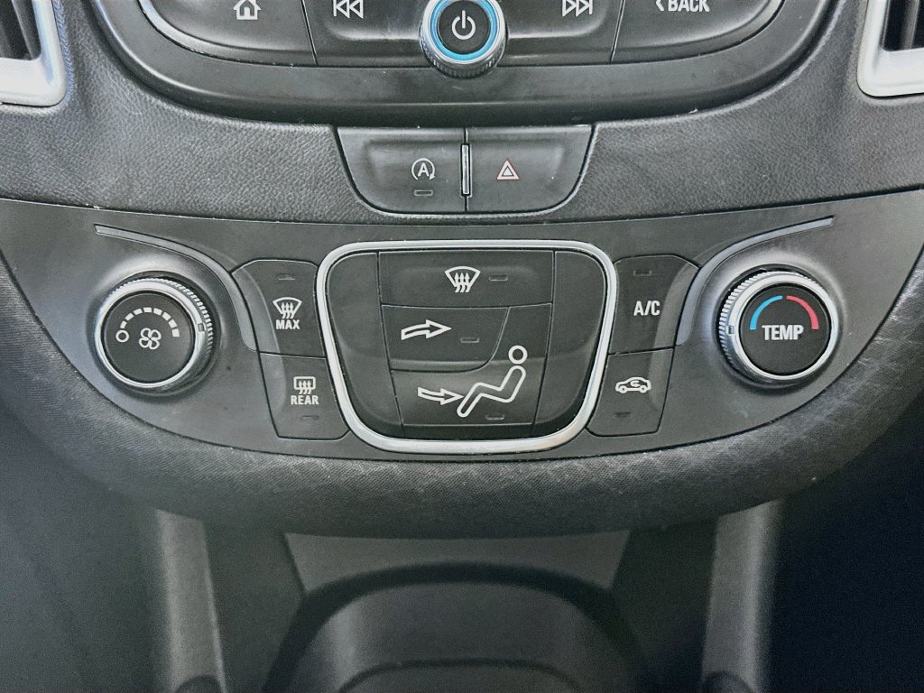 Used 2024 Chevrolet Malibu LS w/ Driver Confidence Package FWD image 19